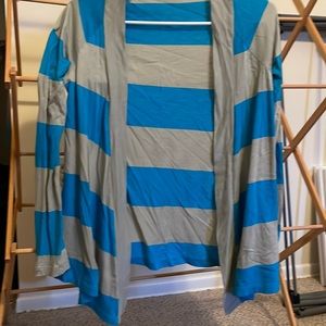 Express XS light weight T-shirt cardigan